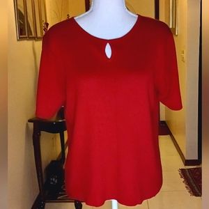 Laura Scott Keyhole Knit Sweater Short Sleeve.